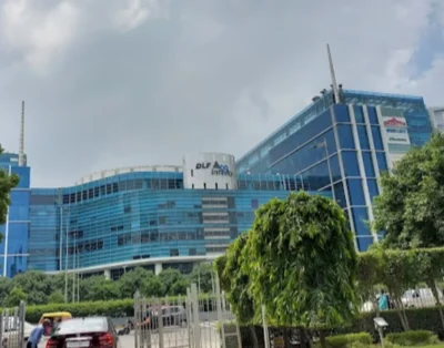 Skootr – DLF Infinity Tower A