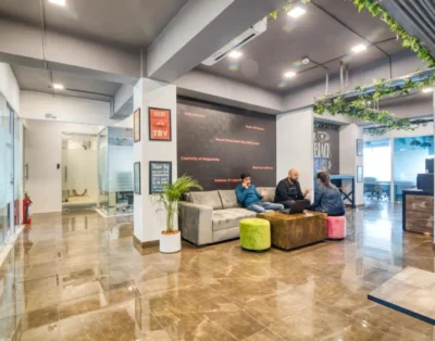 Rworkspaces – Vardhman Trade Centre